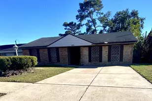 1611 Mosher Ln, Houston, TX 77088 - Photo 1
