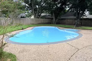 919 Longview Dr, Sugar Land, TX 77478 - Photo 4