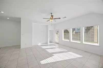 1810 Winston Store Loop, Richmond, TX 77469 - Photo 4
