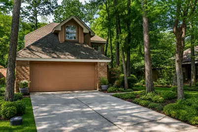 22 Cedar Chase Place, The Woodlands, TX 77381 - Photo 2