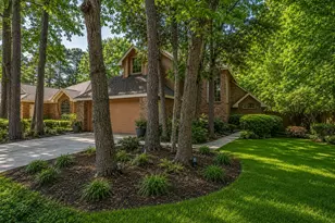 22 Cedar Chase Pl, The Woodlands, TX 77381 - Photo 1