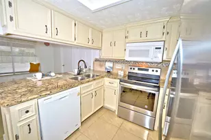 7607 Stamen Dr, Houston, TX 77041 - Photo 8