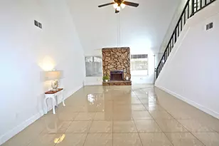 7607 Stamen Dr, Houston, TX 77041 - Photo 2