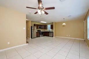 4959 S Cancun Dr, Houston, TX 77045 - Photo 8