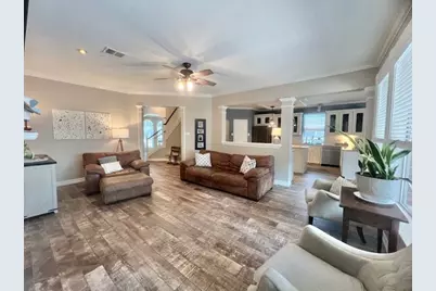 105 Laguna Pointe Drive, League City, TX 77573 - Photo 12