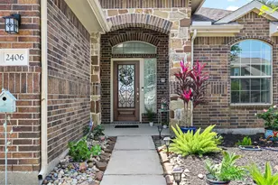 2406 Santiago Ln, League City, TX 77573 - Photo 2