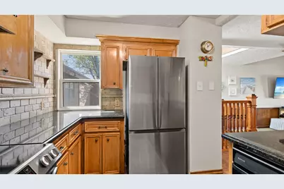 655 Davis Road, League City, TX 77573 - Photo 6