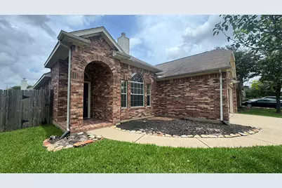 10006 Kendahlwood Lane, Tomball, TX 77375 - Photo 2