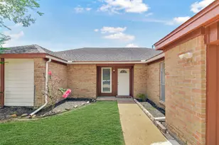 4805 Whispering Falls Dr, Houston, TX 77084 - Photo 2