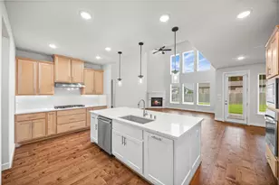 4627 Clear Creek Dr, Sugar Land, TX 77479 - Photo 8