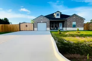 174 Rd 5242, Cleveland, TX 77327 - Photo 2