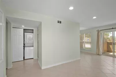 3220 69th Street #B6, Galveston, TX 77551 - Photo 4