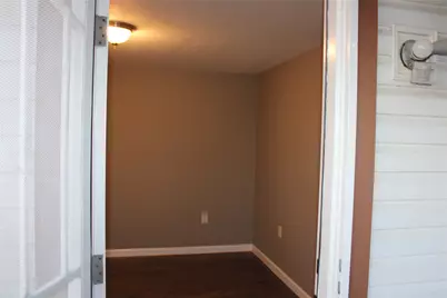 717 7th Street, Dickinson, TX 77539 - Photo 6