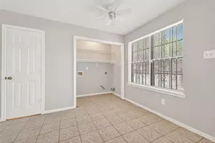 8617 Mapletwist St, Houston, TX 77083 - Photo 14