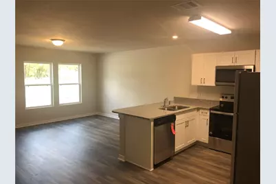 183 Mesquite, Livingston, TX 77351 - Photo 2