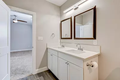 8617 Dosia Street, Houston, TX 77051 - Photo 14