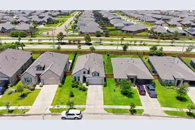 13025 Ocean Breeze Lane, La Marque, TX 77568 - Photo 24