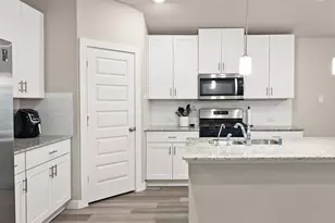 10218 Hermann Trace, Texas City, TX 77591 - Photo 8