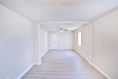 9409 Kentshire Drive, Houston, TX 77078 - Photo 12