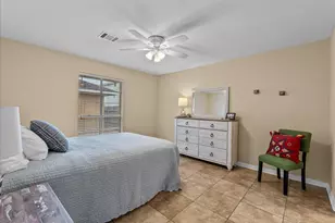 2823 Bayshore Dr, Bacliff, TX 77518 - Photo 18