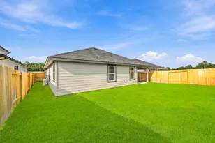 14933 Cherry Crk Dr, Magnolia, TX 77354 - Photo 24