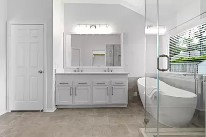 118 S Merryweather Circle, The Woodlands, TX 77384 - Photo 14