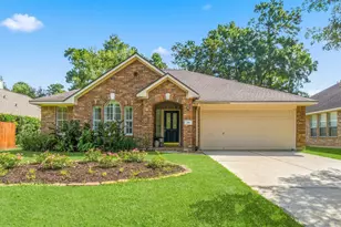 118 S Merryweather Cir, The Woodlands, TX 77384 - Photo 2