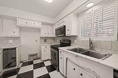 2718 Kissing Camel Court, Missouri City, TX 77459 - Photo 22