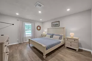 361 S Lakeside Dr, Huntsville, TX 77320 - Photo 18