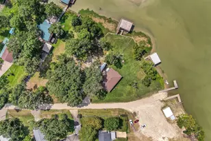 361 S Lakeside Dr, Huntsville, TX 77320 - Photo 32