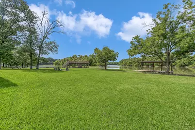 361 S Lakeside Drive, Huntsville, TX 77320 - Photo 24