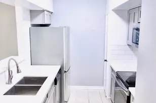 7284 Regency Square Ct, Houston, TX 77036 - Photo 8
