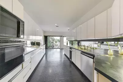 18201 Sandy Cove, Houston, TX 77058 - Photo 12