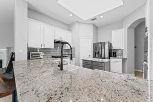 2615 Easton Springs Ct, Pearland, TX 77584 - Photo 10