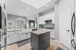 2615 Easton Springs Ct, Pearland, TX 77584 - Photo 8