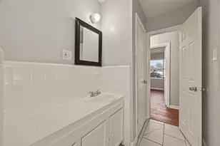 6058 Glenhurst Dr, Houston, TX 77033 - Photo 10