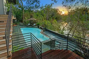 2003 Arrowwood Circle N, Houston, TX 77063 - Photo 2