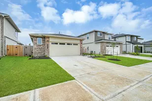 12511 Walmgate Ct, Houston, TX 77047 - Photo 2