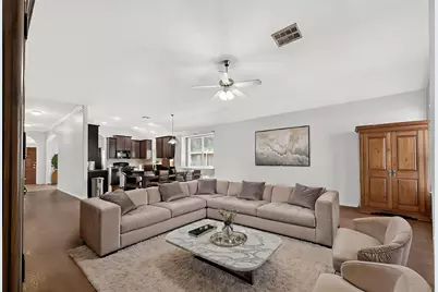 10511 Whisper Bluff Drive, Humble, TX 77396 - Photo 14