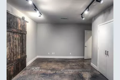 1601 W Webster Street Street #11, Houston, TX 77019 - Photo 2