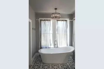 1911 34th Street, Galveston, TX 77550 - Photo 10