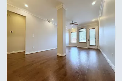 510 Lovett Boulevard #204, Houston, TX 77006 - Photo 8