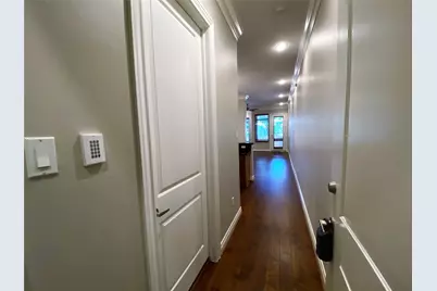 510 Lovett Boulevard #204, Houston, TX 77006 - Photo 2