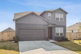 427 Ruby Frd Dr, Baytown, TX 77523 - Photo 2