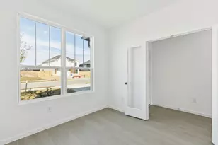 427 Ruby Frd Dr, Baytown, TX 77523 - Photo 4