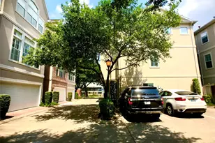 2104 Bancroft St, Houston, TX 77027 - Photo 8