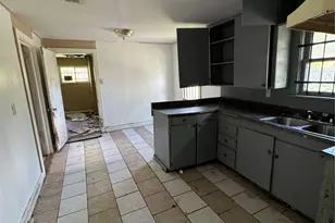 7625 Pointer St, Houston, TX 77016 - Photo 6