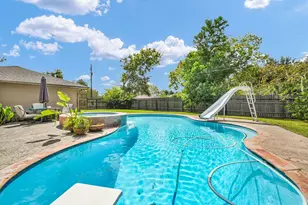 131 Frostwood Dr, Lake Jackson, TX 77566 - Photo 44