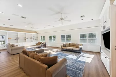 223 Heritage Oaks Lane, Houston, TX 77024 - Photo 26