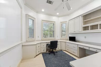 223 Heritage Oaks Lane, Houston, TX 77024 - Photo 24